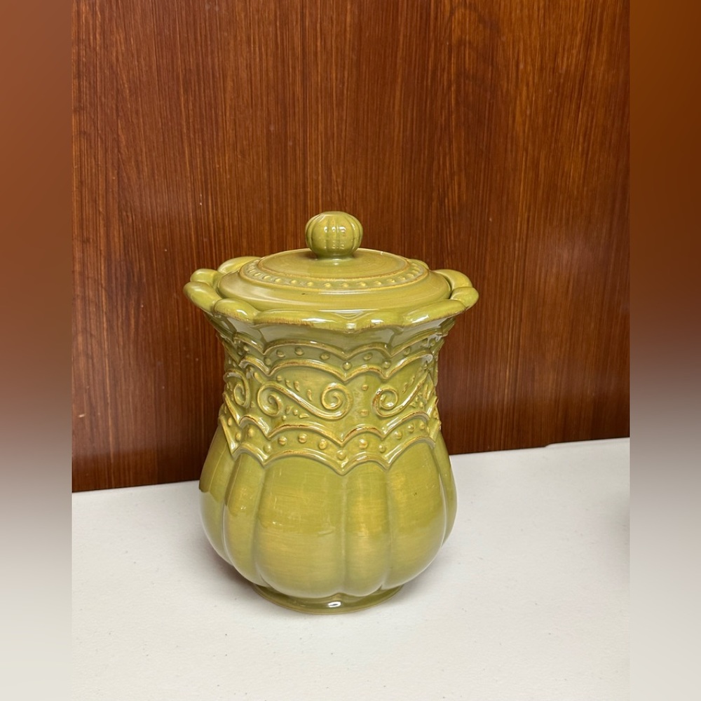 CELEBRATING HOME VENETIAN PARSLEY PATTERN COOKIES JAR
